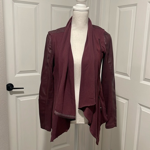 Blank NYC maroon shawl collar jacket - Picture 2 of 4